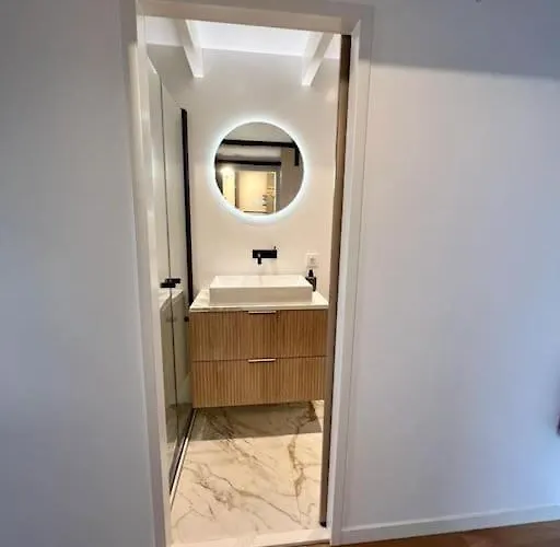 Hotel na wodzie Surla Houseboat 